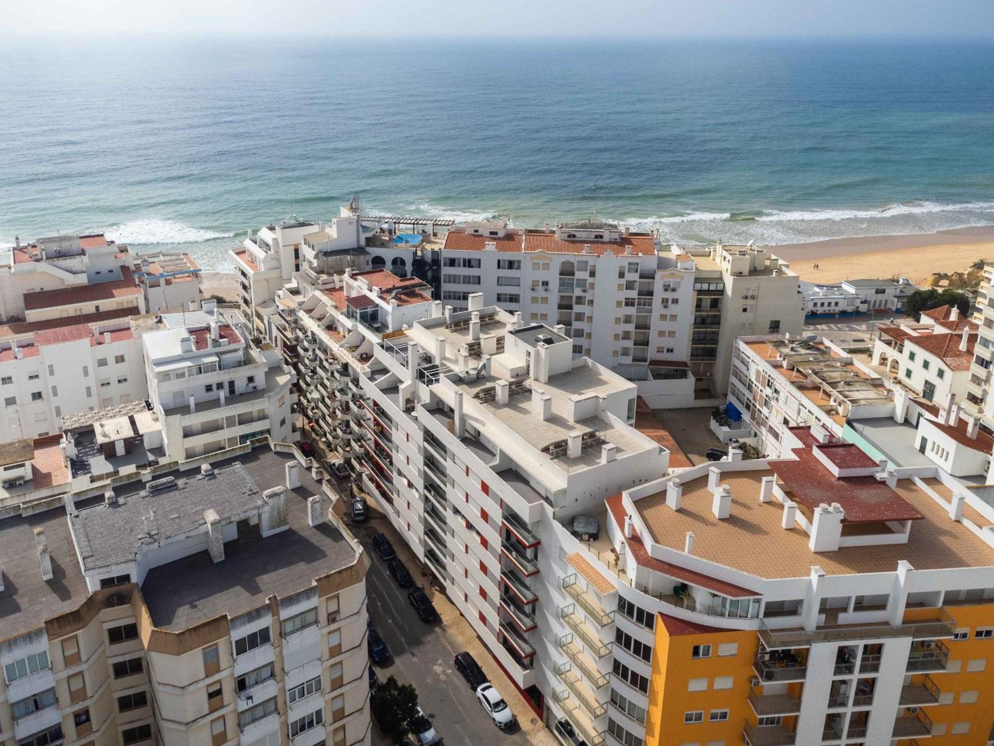 Caravelas 2-Bedroom Apartment With Pool - 50M From The Beach Armacao de Pera Ngoại thất bức ảnh